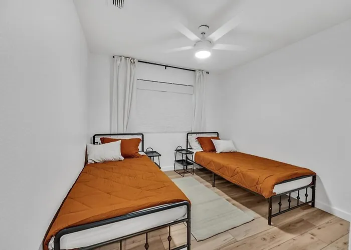 Holiday home Luxe Remodeled With Pool Minutes From Downtown Gilbert