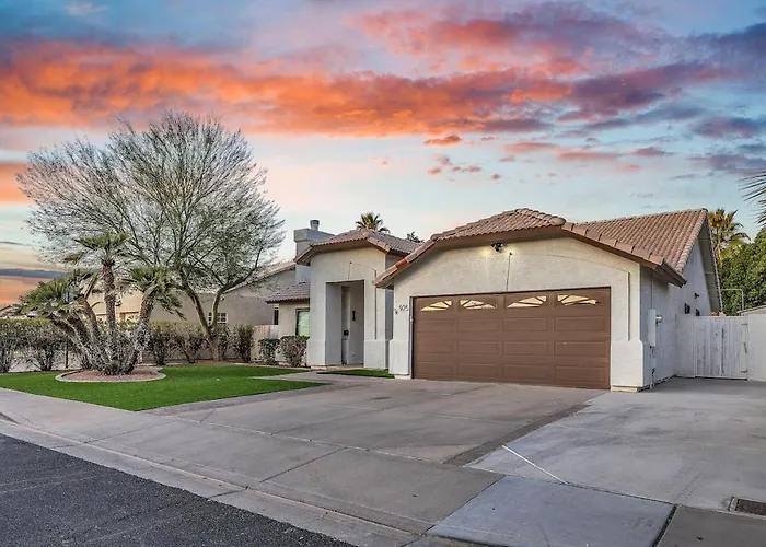 Luxe Remodeled With Pool Minutes From Downtown * Gilbert